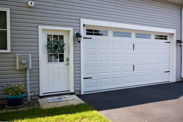 24/7 Emergency Garage Door Panel Replacement experts in Georgetown County County, SC